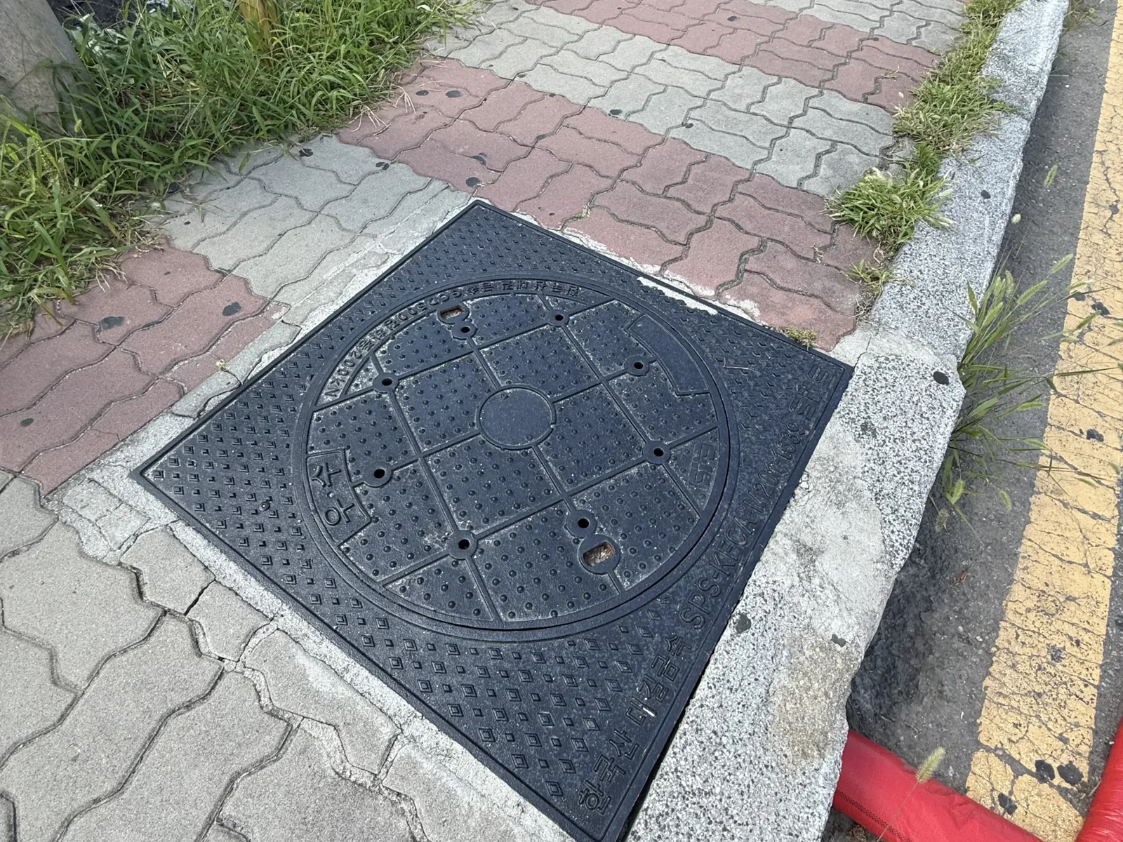 맨홀보수업체견적 현장 사진